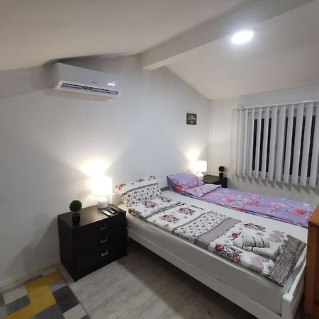 White Apartment Sarajevo - Free Parking Luaran gambar
