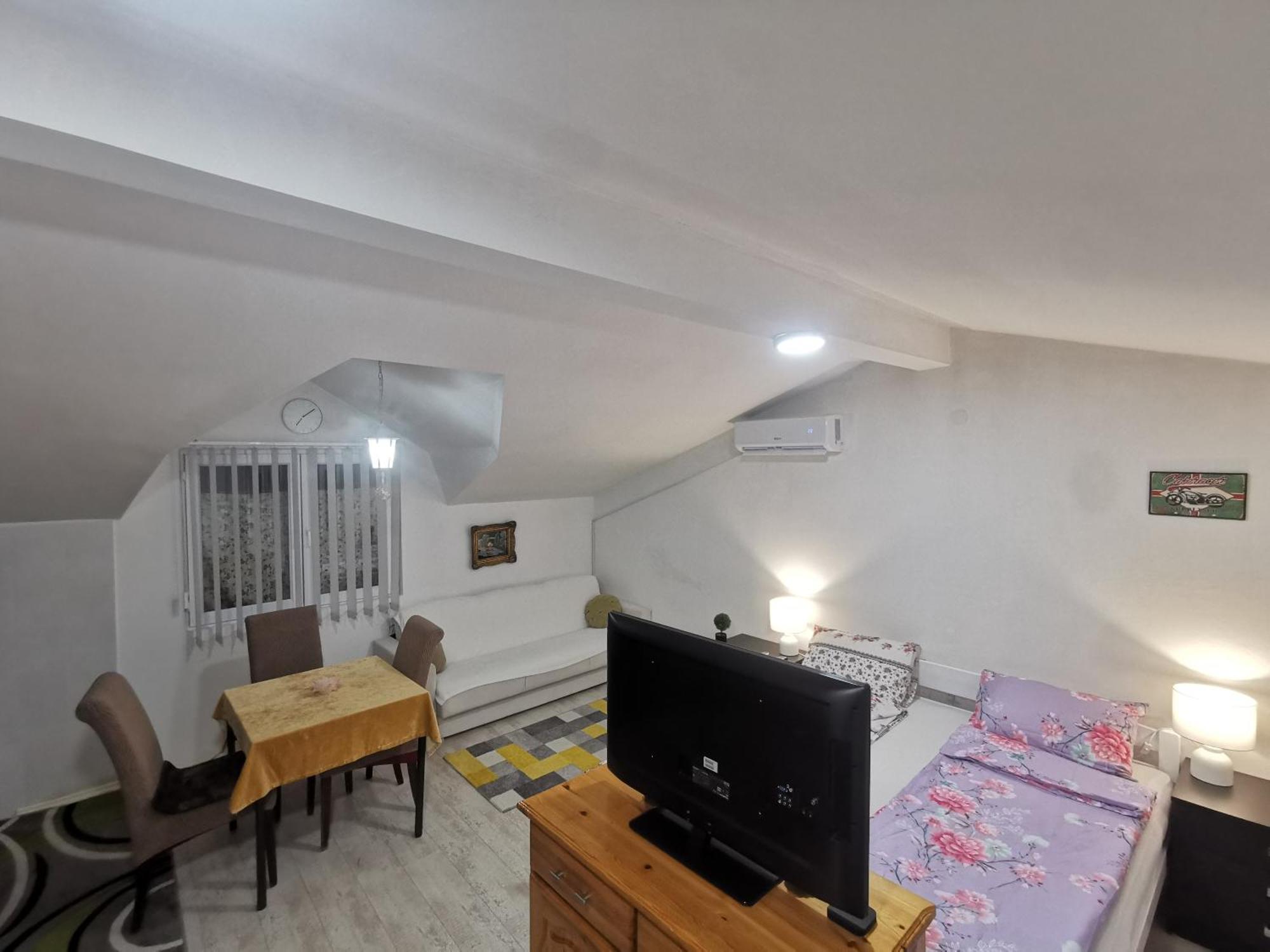 White Apartment Sarajevo - Free Parking Luaran gambar