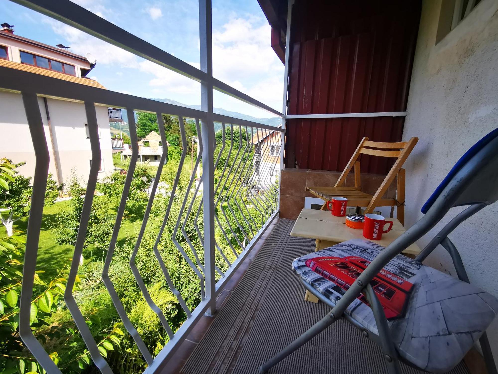 White Apartment Sarajevo - Free Parking Luaran gambar